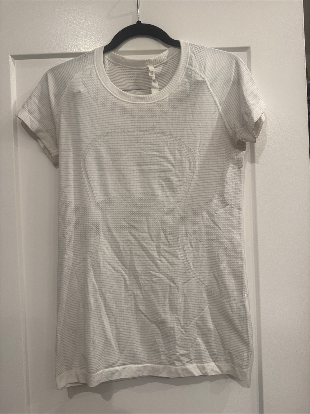 Lulu Lemon White Short Sleeve Athletic Tee